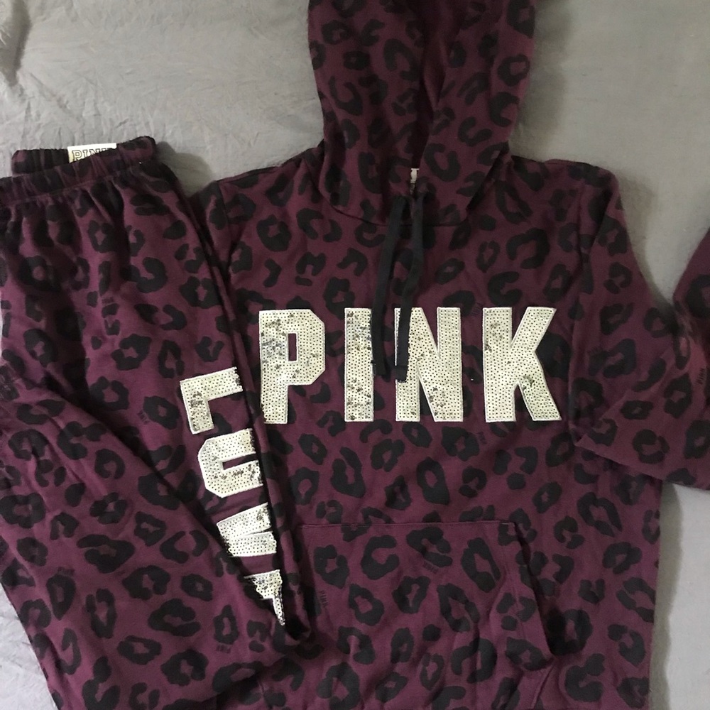 NWT Pink by Victoria secret jogger and hoodie set (M)